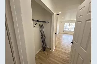 72304 Delaire Landing Road #304, Philadelphia, PA 19114 - Photo 30