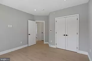 527 Brown St, Philadelphia, PA 19123 - Photo 34