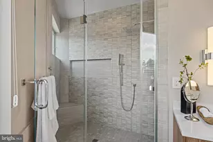 527 Brown St, Philadelphia, PA 19123 - Photo 26