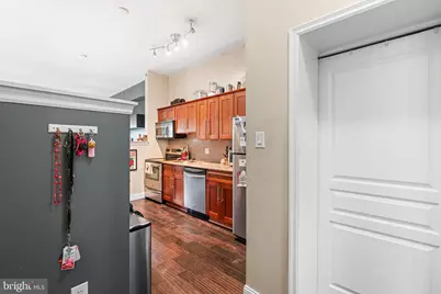 1832 Green Street #2R, Philadelphia, PA 19130 - Photo 6