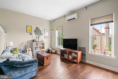 1832 Green Street #2R, Philadelphia, PA 19130 - Photo 2