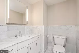 219 S 18th St, Philadelphia, PA 19103 - Photo 24