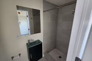415 N 41st St, Philadelphia, PA 19104 - Photo 8