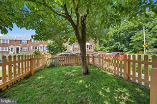 3610 Gypsy Ln, Philadelphia, PA 19129 - Photo 4