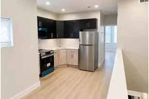 1229 Seltzer St, Philadelphia, PA 19133 - Photo 8