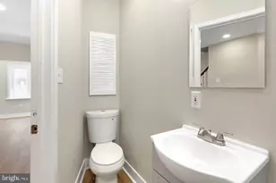 2946 S 15th St, Philadelphia, PA 19145 - Photo 10
