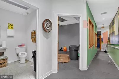 1118 E Columbia Avenue, Philadelphia, PA 19125 - Photo 8