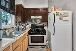 1913 S Beechwood St, Philadelphia, PA 19145 - Photo 6