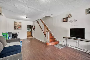 1913 S Beechwood St, Philadelphia, PA 19145 - Photo 2