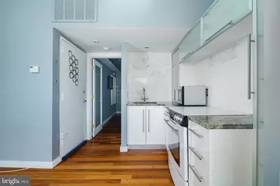 2211 South Street #1, Philadelphia, PA 19146 - Photo 4