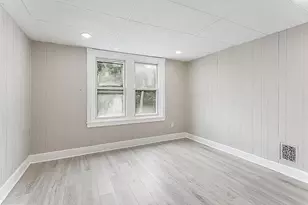 100 W Sharpnack St, Philadelphia, PA 19119 - Photo 12