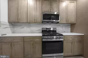 7337 E Walnut Ln, Philadelphia, PA 19138 - Photo 10