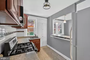 403 W Annsbury St, Philadelphia, PA 19140 - Photo 16