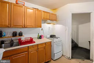 2407 N Marshall St, Philadelphia, PA 19133 - Photo 16