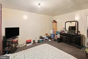 2407 N Marshall St, Philadelphia, PA 19133 - Photo 14