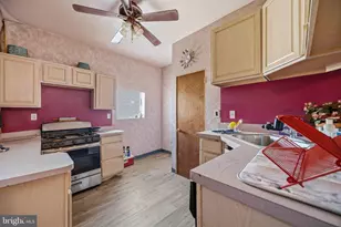 5748 N 6th St, Philadelphia, PA 19120 - Photo 14