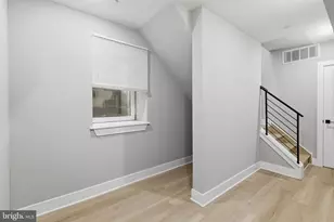 856 N 19th St, Philadelphia, PA 19130 - Photo 8