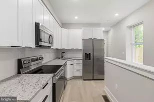 856 N 19th St, Philadelphia, PA 19130 - Photo 2