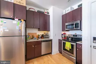427 Monroe St, Philadelphia, PA 19147 - Photo 1
