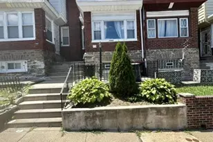 7442 E Walnut Ln, Philadelphia, PA 19138 - Photo 2
