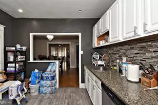 7442 E Walnut Ln, Philadelphia, PA 19138 - Photo 14