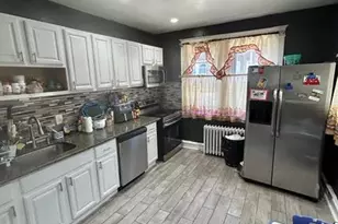 7442 E Walnut Ln, Philadelphia, PA 19138 - Photo 4