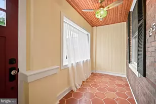 2514 E Oakdale St, Philadelphia, PA 19125 - Photo 2