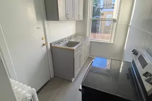 5205 Glenloch St, Philadelphia, PA 19124 - Photo 2