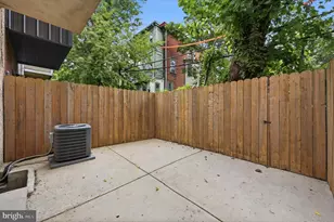 1027 S 50th St, Philadelphia, PA 19143 - Photo 26