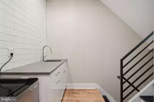 518 Mercy St, Philadelphia, PA 19148 - Photo 22