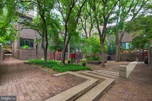 25 St James Ct, Philadelphia, PA 19106 - Photo 10