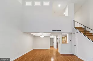 25 St James Ct, Philadelphia, PA 19106 - Photo 18