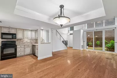 25 Saint James Ct #41, Philadelphia, PA 19106 - Photo 22