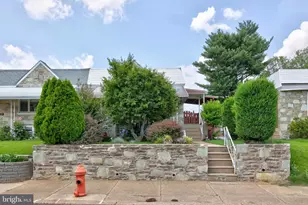 8926 Revere St, Philadelphia, PA 19152 - Photo 2