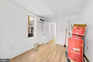 2046 S Norwood St, Philadelphia, PA 19145 - Photo 16