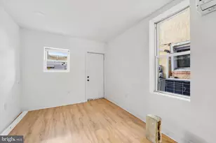 2046 S Norwood St, Philadelphia, PA 19145 - Photo 14