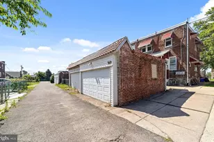 2329 Rhawn St, Philadelphia, PA 19152 - Photo 4