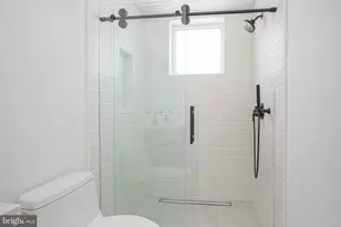 1328 E Berks St, Philadelphia, PA 19125 - Photo 16