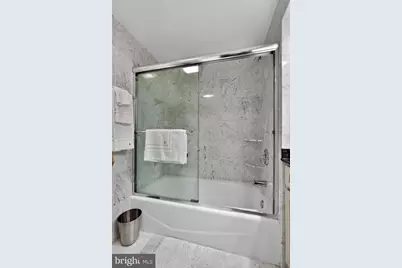 1326 Spruce Street #2701, Philadelphia, PA 19107 - Photo 18