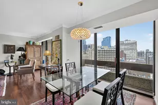 1326 Spruce St, Philadelphia, PA 19107 - Photo 8