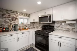 1128 O'Neil St, Philadelphia, PA 19123 - Photo 12