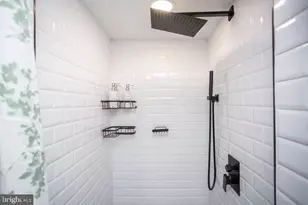 1128 O'Neil St, Philadelphia, PA 19123 - Photo 28