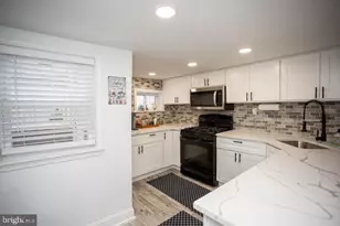 1128 O'Neil St, Philadelphia, PA 19123 - Photo 8