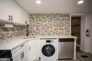 1128 O'Neil St, Philadelphia, PA 19123 - Photo 14