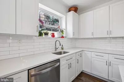 1634 S 16th Street, Philadelphia, PA 19145 - Photo 10