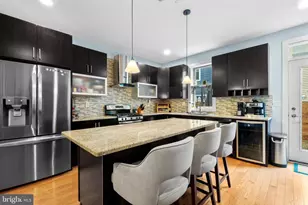 2136 Carpenter St, Philadelphia, PA 19146 - Photo 12