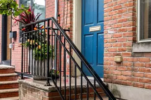 2136 Carpenter St, Philadelphia, PA 19146 - Photo 2