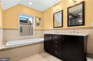2136 Carpenter St, Philadelphia, PA 19146 - Photo 24