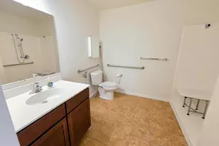121 S 43rd St, Philadelphia, PA 19104 - Photo 4