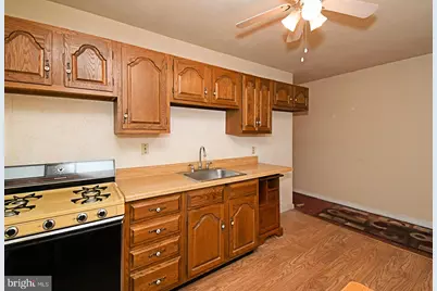 6915 Oakley Street, Philadelphia, PA 19111 - Photo 12